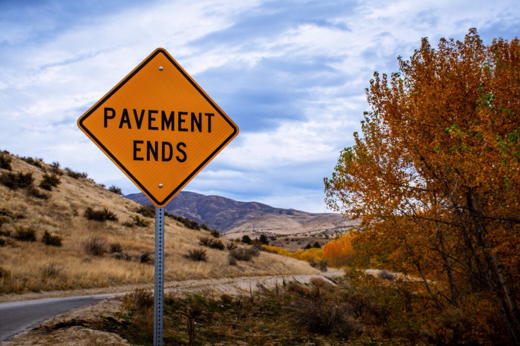 pavement ends road signage