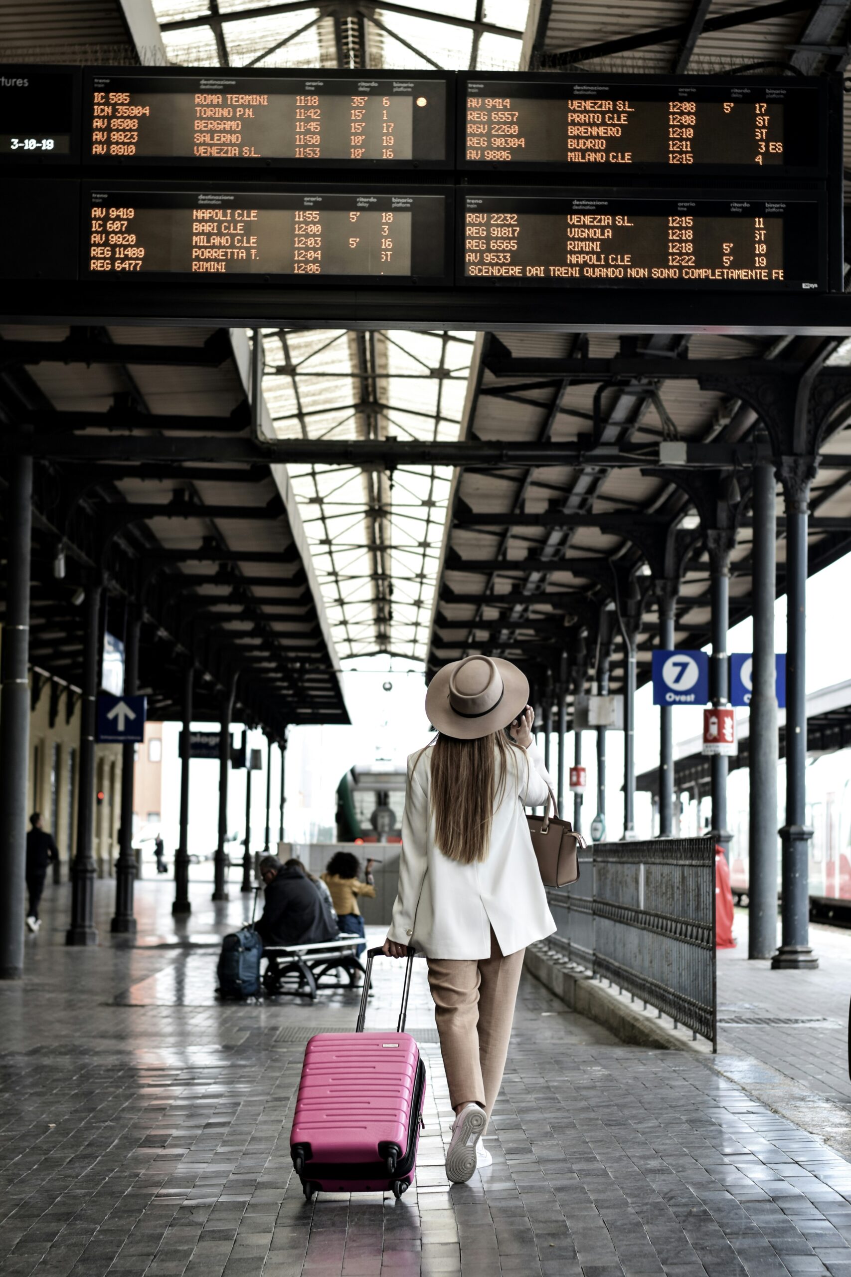 Girl with suitcase coming to in-person retreat